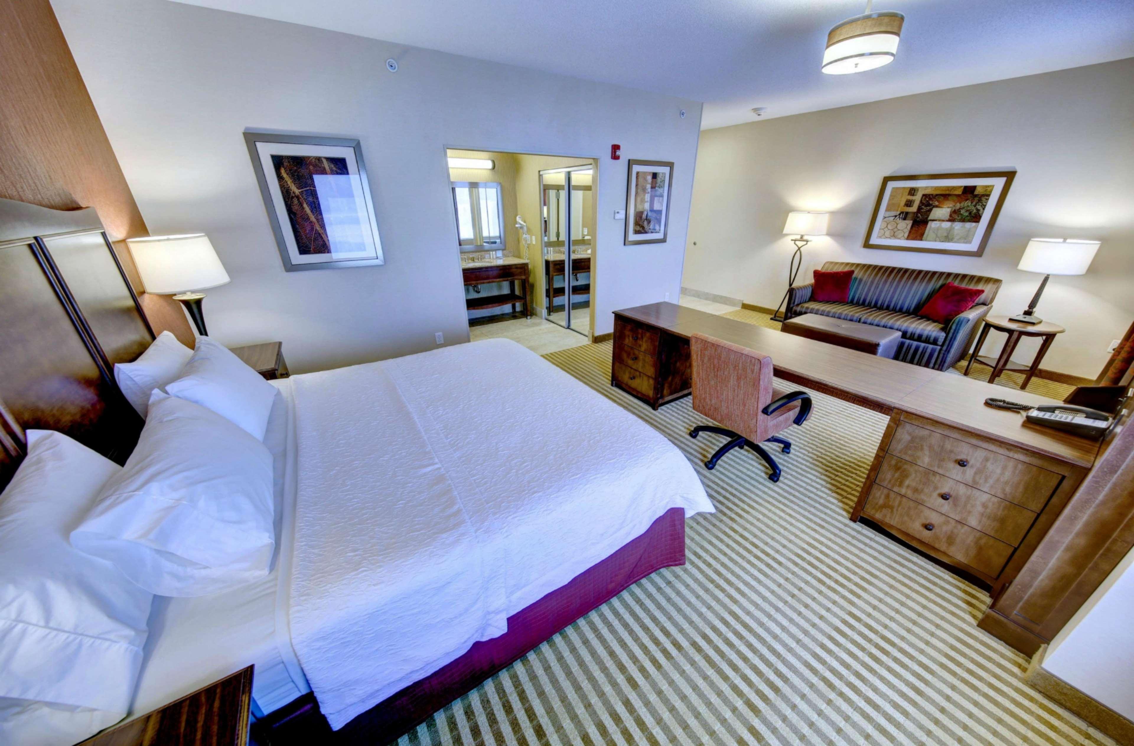 Hampton Inn&Suites Harrisburg Buitenkant foto