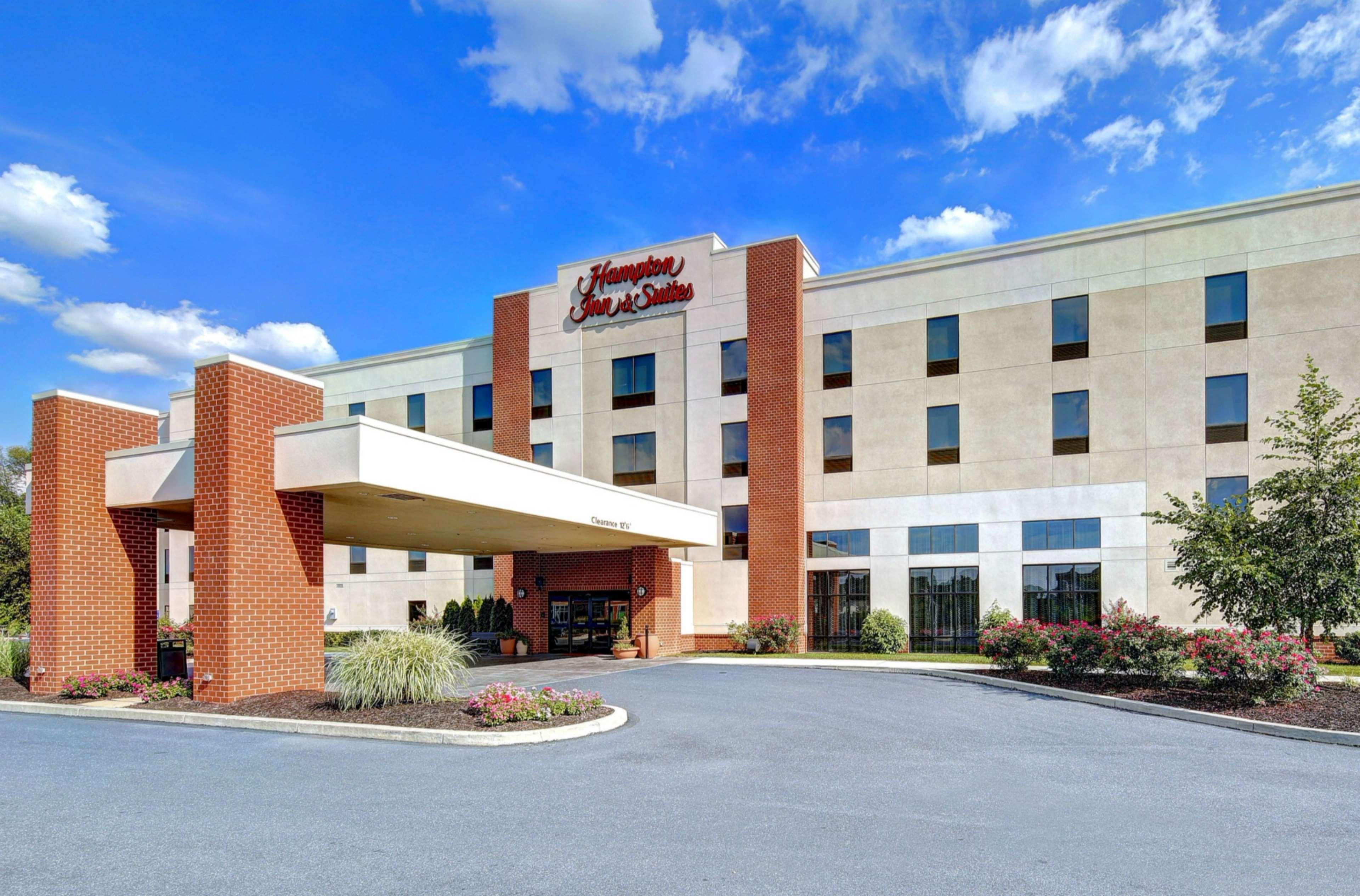 Hampton Inn&Suites Harrisburg Buitenkant foto
