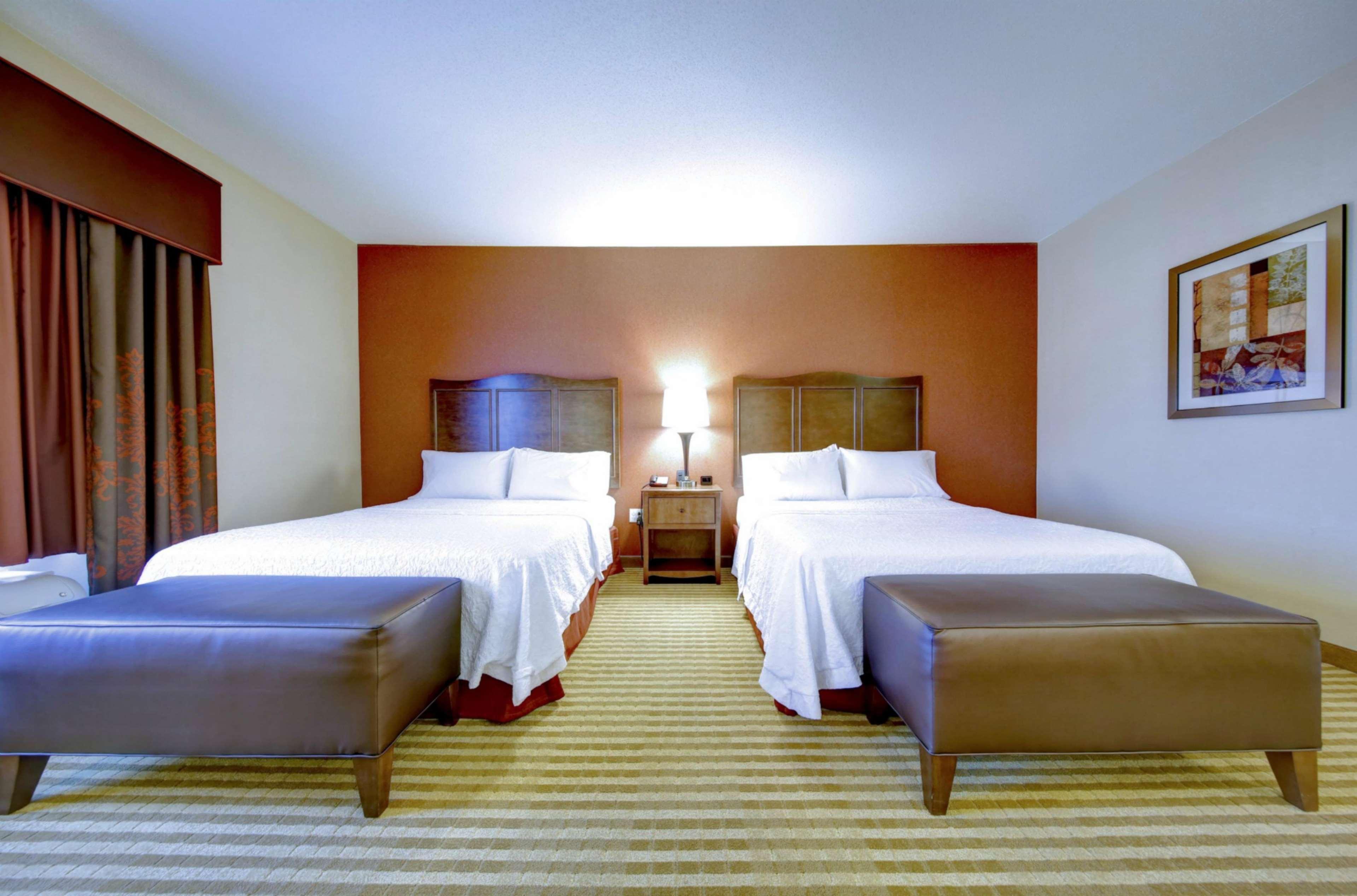 Hampton Inn&Suites Harrisburg Buitenkant foto