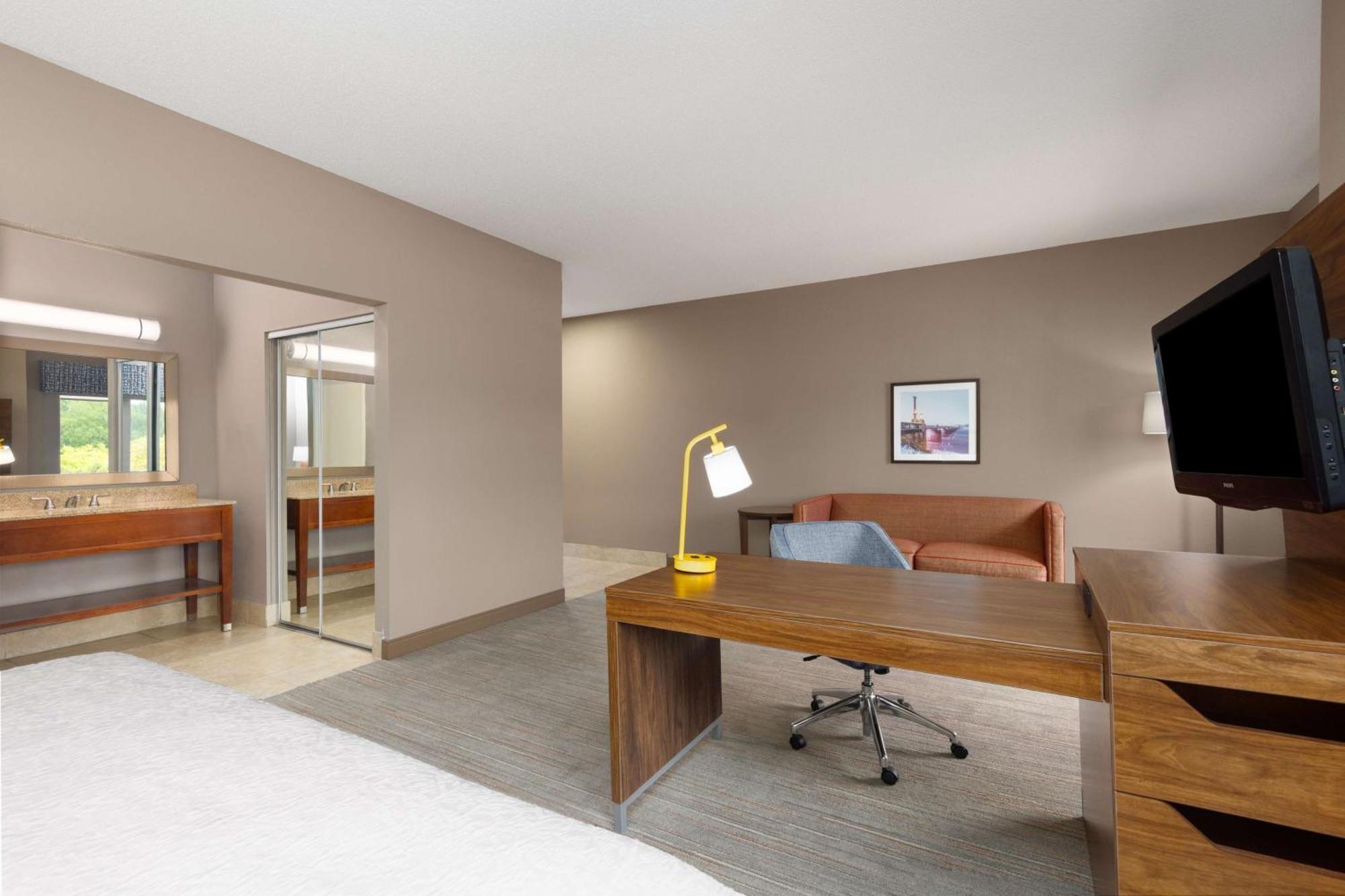 Hampton Inn&Suites Harrisburg Buitenkant foto