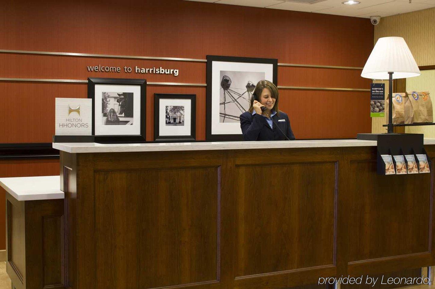 Hampton Inn&Suites Harrisburg Buitenkant foto